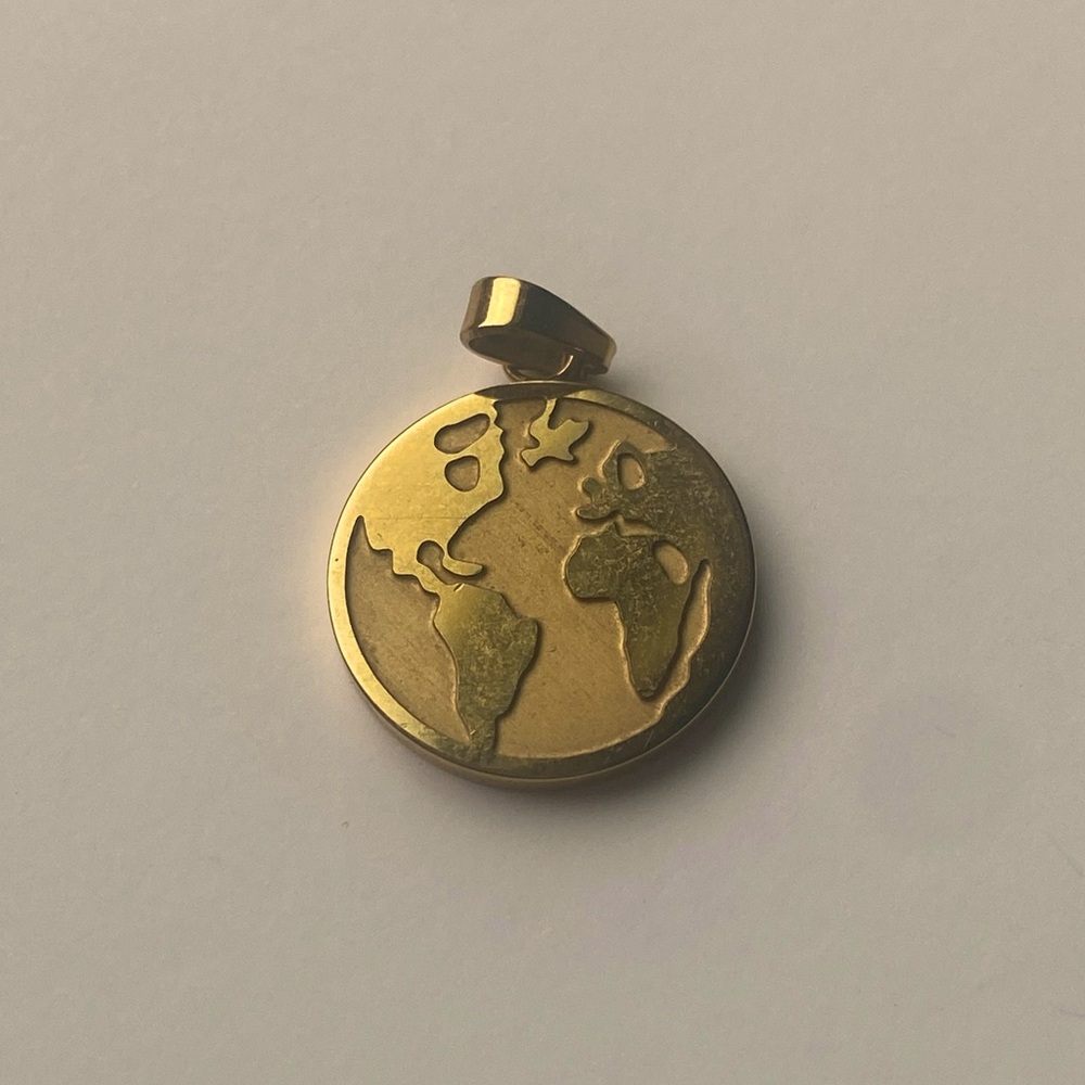 REFORMATION ✨ Gold World Map Pendant Charm